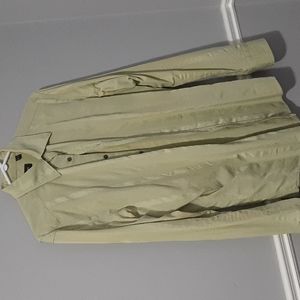 Mens Dress Shirt. Size: medium